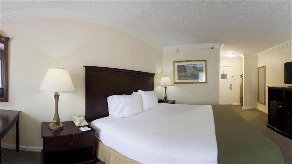 Holiday Inn Express Athens - University Area By Ihg Luaran gambar